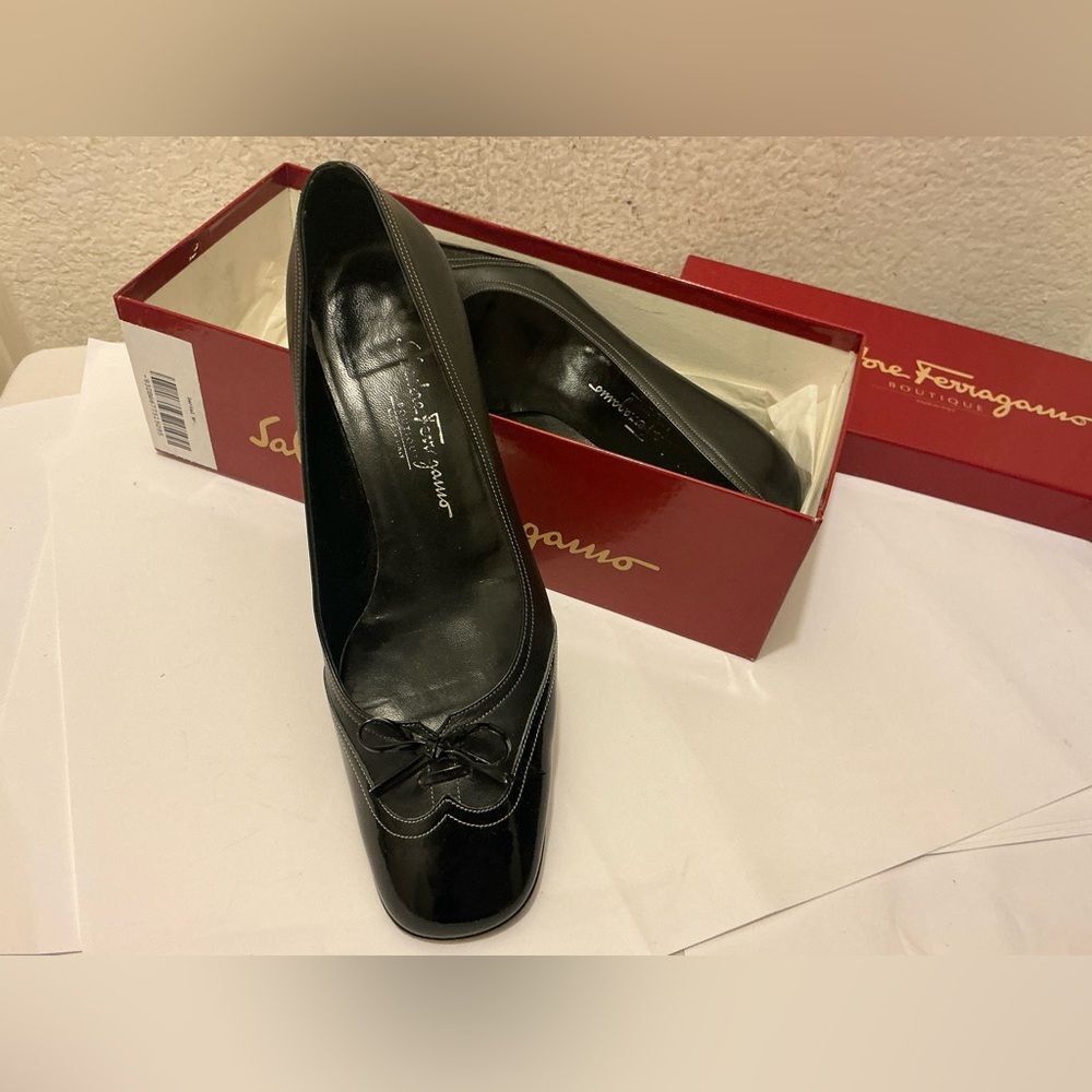Salvatore Ferragamo Black “Flip” Patent Leather Heels 9.5 B